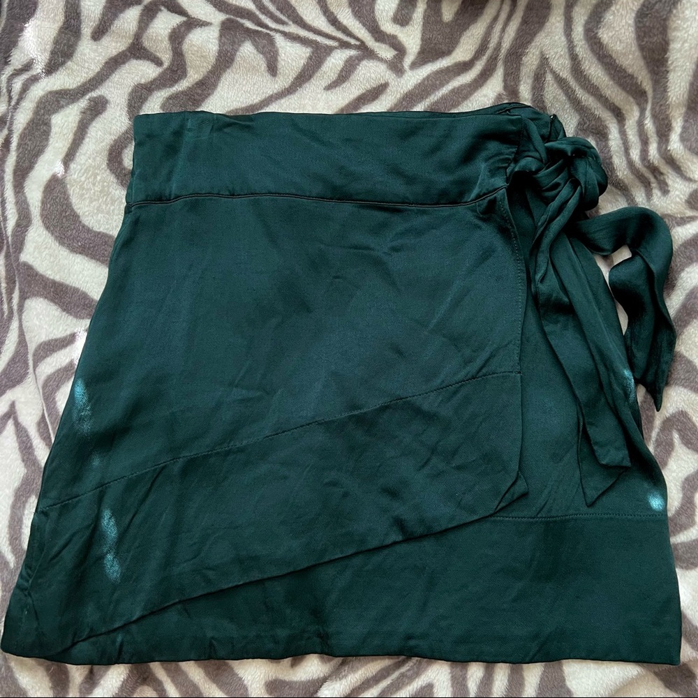 Gianni Bini silk skirt